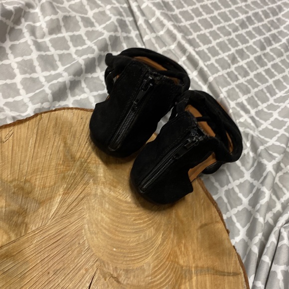 American Eagle - Picture 7 of 8